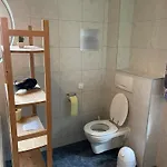 Mbudget I Shower & Sleep I Free Private Parking I Easy Self Check In غراتس