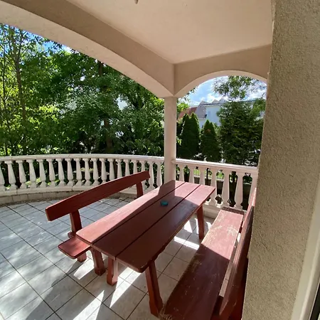 아파트 Mbudget I Shower & Sleep I Free Private Parking I Easy Self Check In *