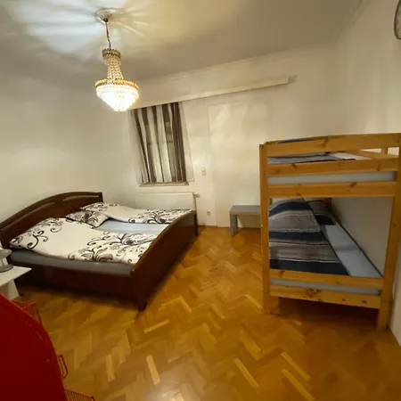 Apartman Mbudget I Shower & Sleep I Free Private Parking I Easy Self Check In Graz