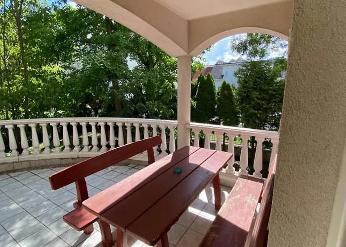 Apartman Mbudget I Shower & Sleep I Free Private Parking I Easy Self Check In *